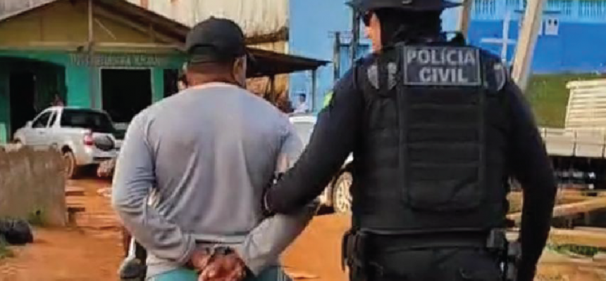 A Polícia Civil do Amazonas (PC-AM), por meio da 63ª Delegacia Interativa de Polícia (DIP) de Pauini (a 923 quilômetros de Manaus), em ação integrada com a Polícia Militar do Amazonas (PMAM), deflagrou, na quarta-feira (26), a Operação Silêncio Quebrado, que resultou na prisão preventiva de um homem, de 53 anos, por estupro de vulnerável contra suas próprias filhas. Os crimes aconteceram em diversas ocasiões na comunidade São Sebastião, zona rural do município.